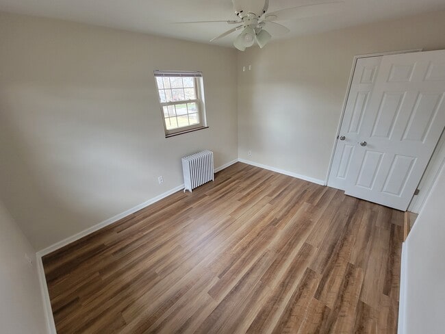 Building Photo - 211 E Orchard Ave