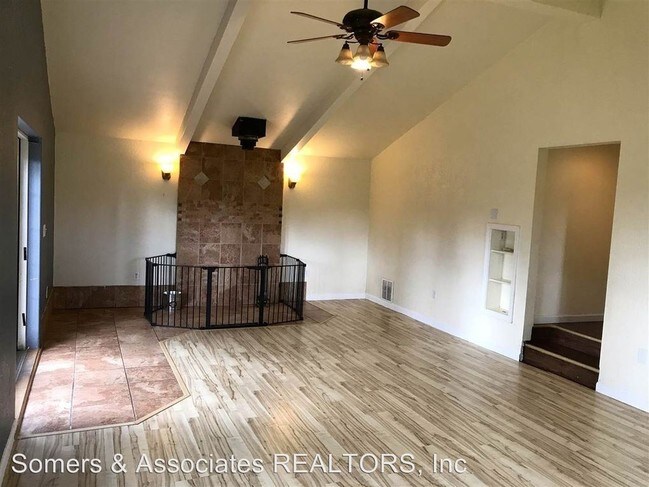 Building Photo - 3 br, 1 bath House - 8 Blanche
