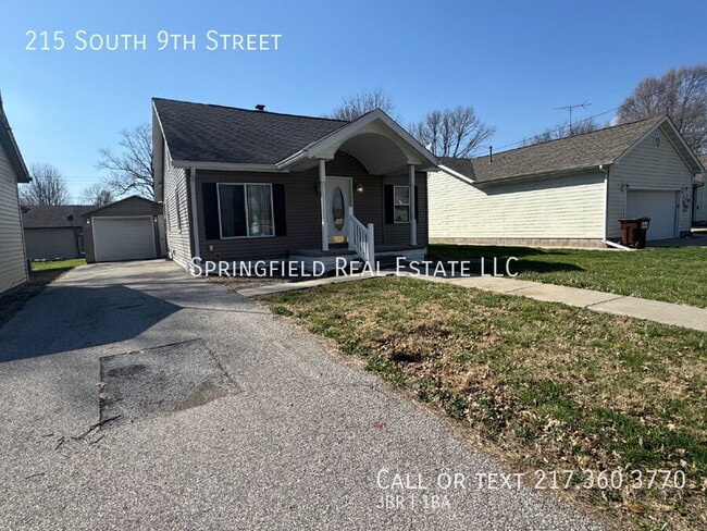 Building Photo - 215 S 9th St