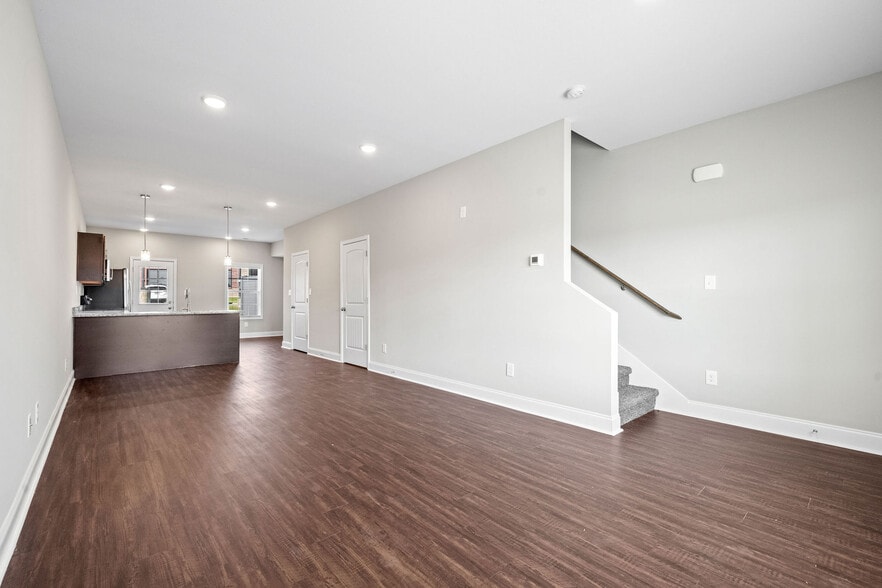 Building Photo - Harmony Square Townhomes