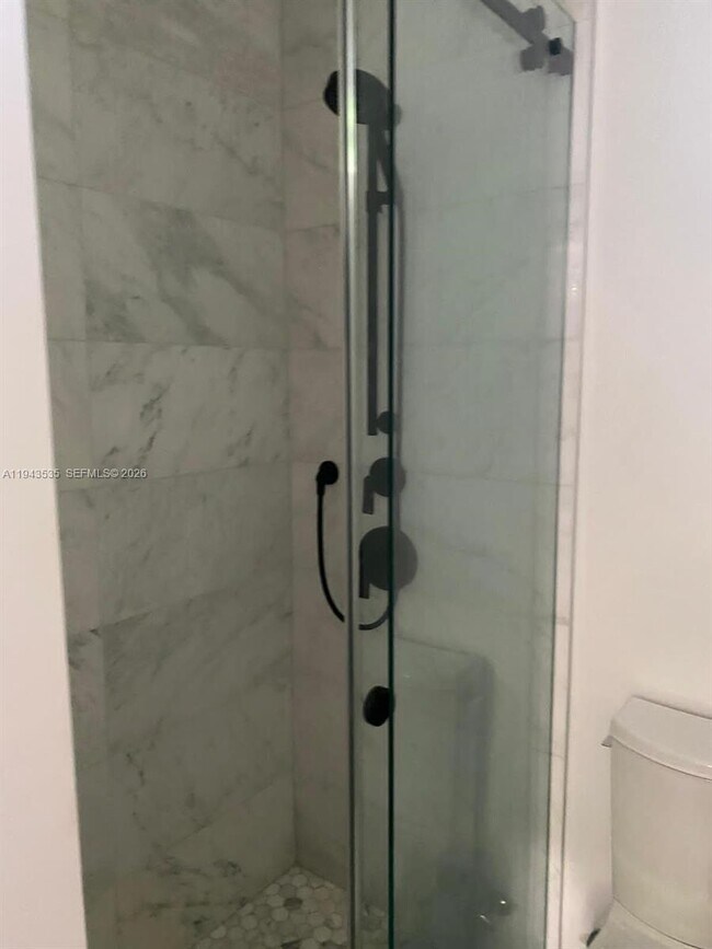 Building Photo - 1321 Asturia Ave