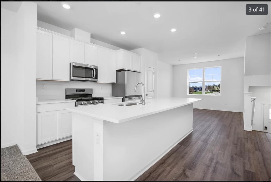 Building Photo - 2024 Yellowstone Blvd