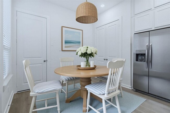 Building Photo - 19722 Riverbed Ln