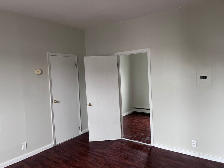 Building Photo - 1124 Rivington St