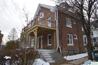 Building Photo - 310 March St