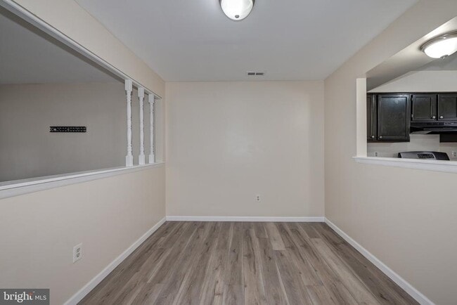 Building Photo - 5 Ford Ln