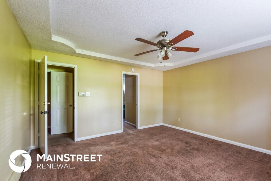 Building Photo - 7411 Paddock Cove