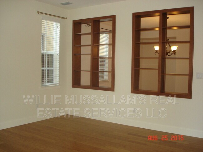 Building Photo - 685 W Rico Way