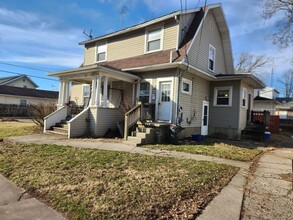 Building Photo - 224-224 1/2 Superior Street