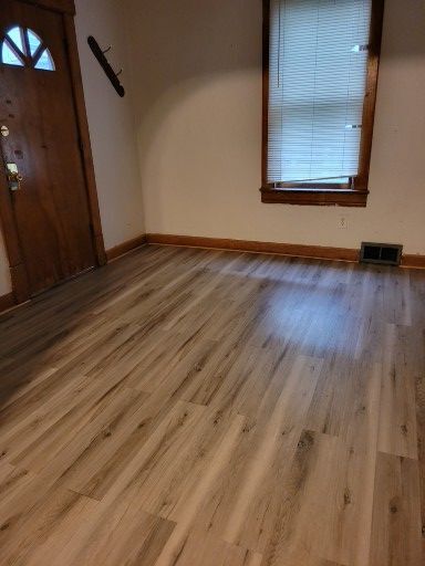 additional bedroom. new flooring - 671 Jones Ave