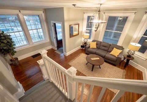 Building Photo - 34 E Liberty St