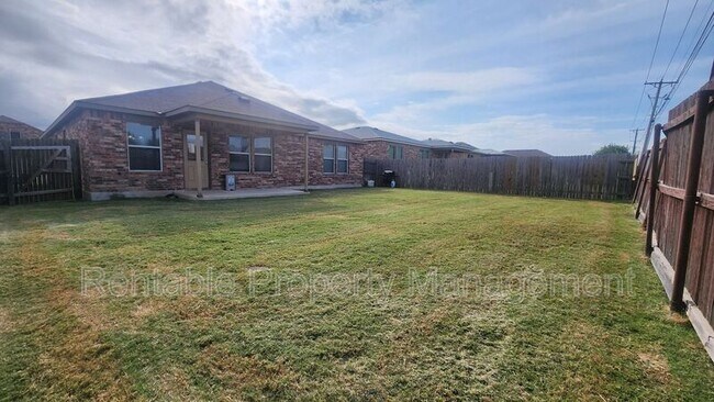 Building Photo - 5716 Hopkins Dr