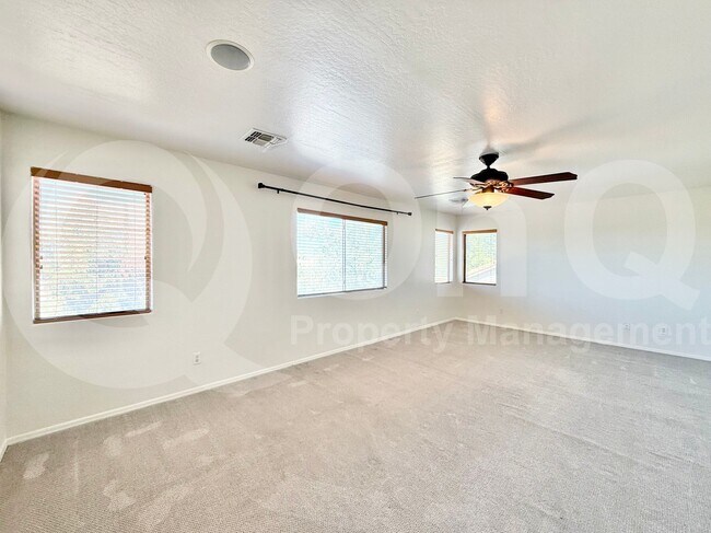 Building Photo - 3318 E Pinot Noir Ave