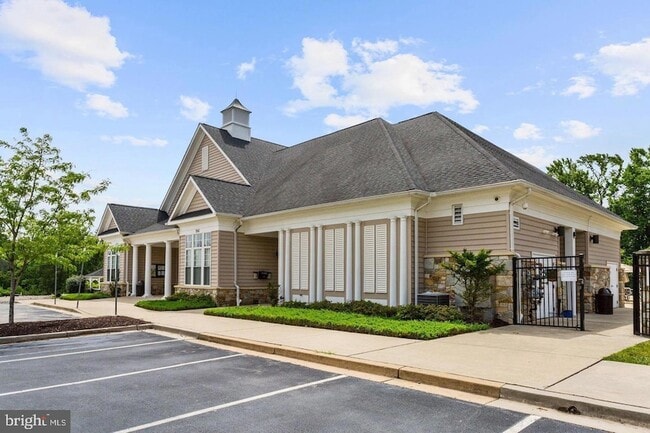 Building Photo - 7576 Maidenhead Dr