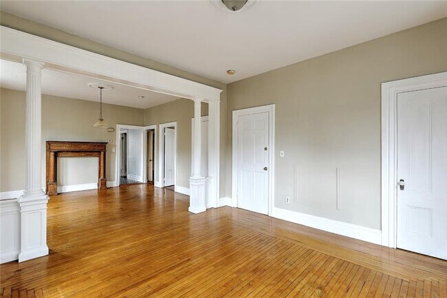 Building Photo - 35 Hammond St