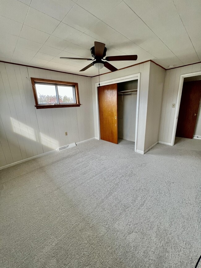 Building Photo - 516 Kensington Ave