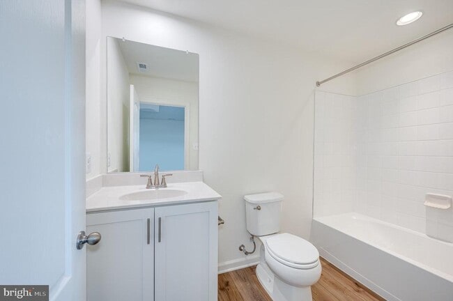 Building Photo - 115 Tuxford Rd