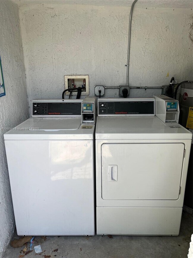 Building Photo - 1719 NW 1st St