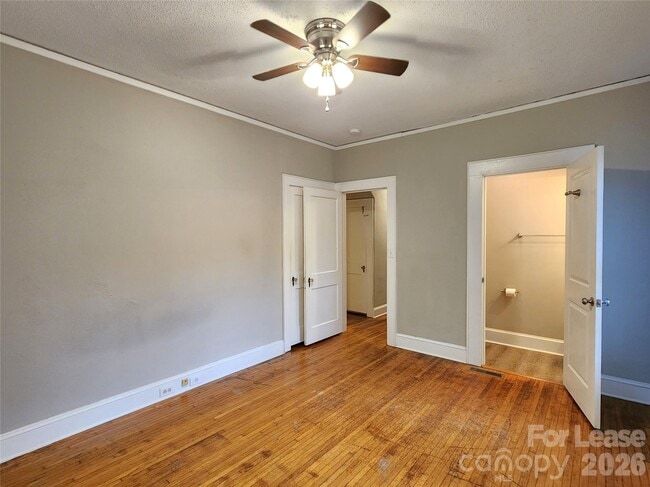 Building Photo - 337 N 9th St