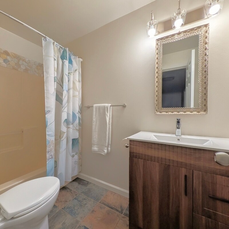 Building Photo - 99 Sunset Pl