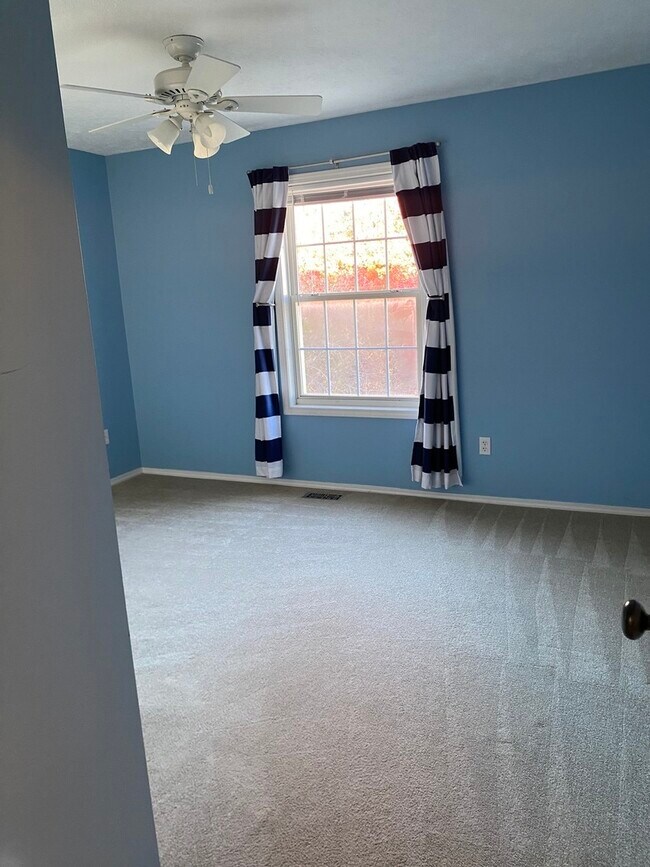 Building Photo - 1704 Sunrise Point