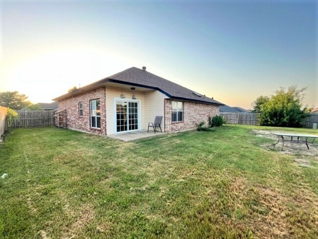 Building Photo - 8104 Eagle Cir