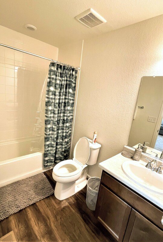 Building Photo - 6253 N Liverpool St