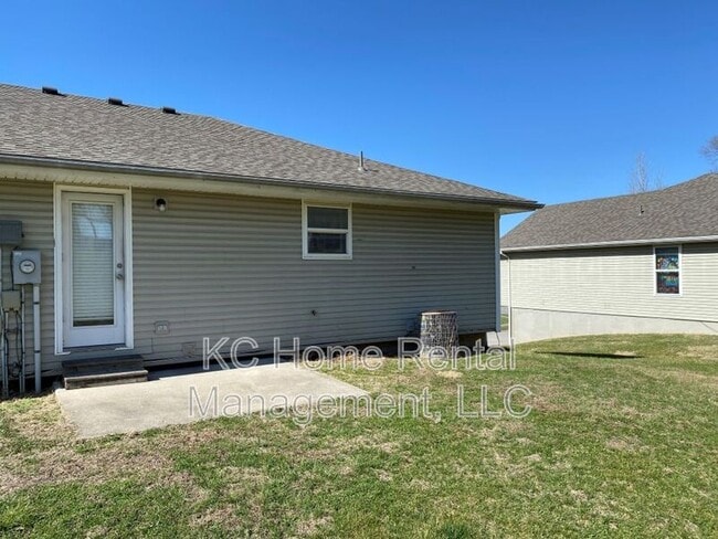 Building Photo - 605 Susanne Ct