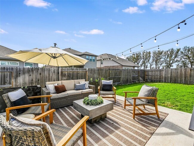 Building Photo - 2912 Mindel St