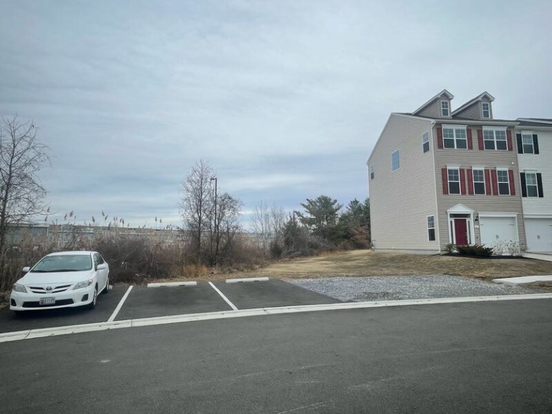 Building Photo - 351 Ashby Commons Dr