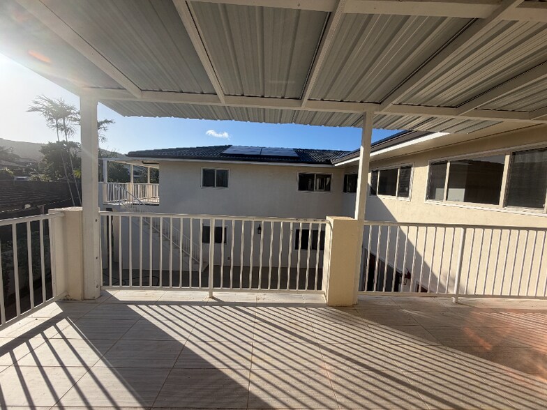 Building Photo - 736 Ulili St