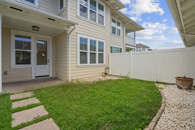 Building Photo - Modern Island Living | AC, W/D, Garage, Wo...