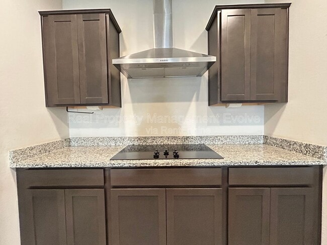 Building Photo - 17655 W Pueblo Ave