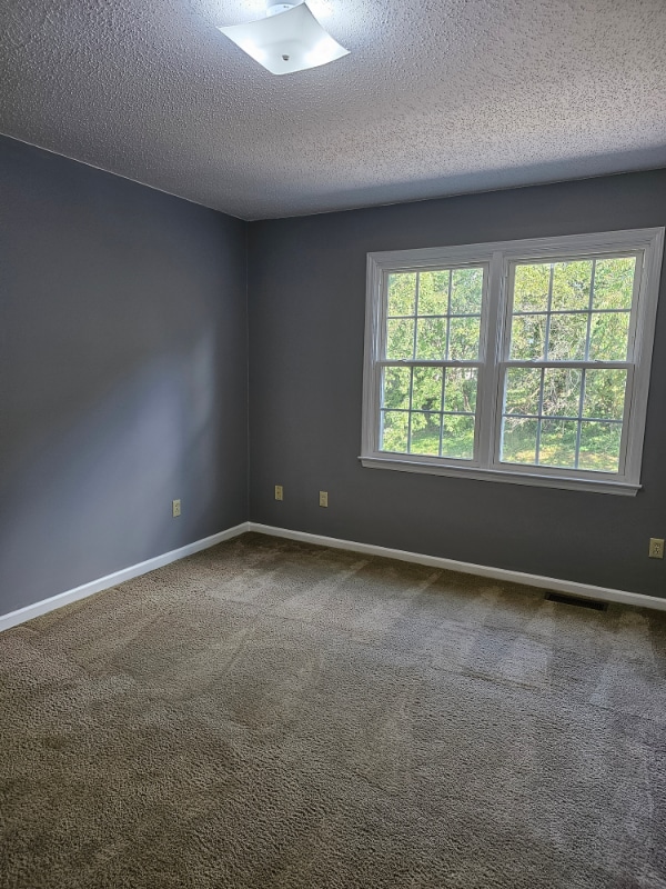 Building Photo - 611 Spring Hill Rd