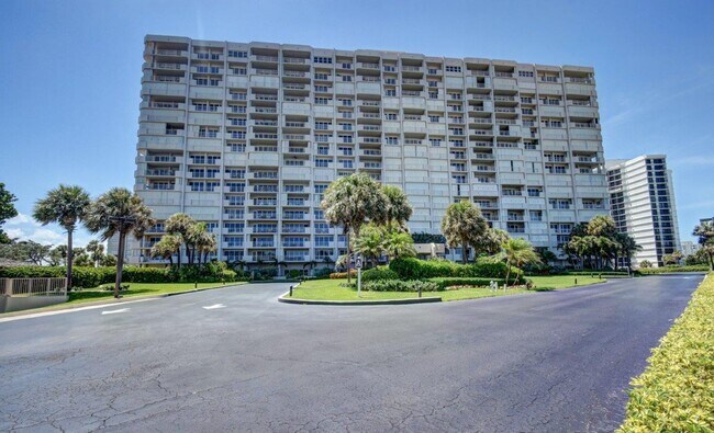 Building Photo - 4301 N Ocean Blvd