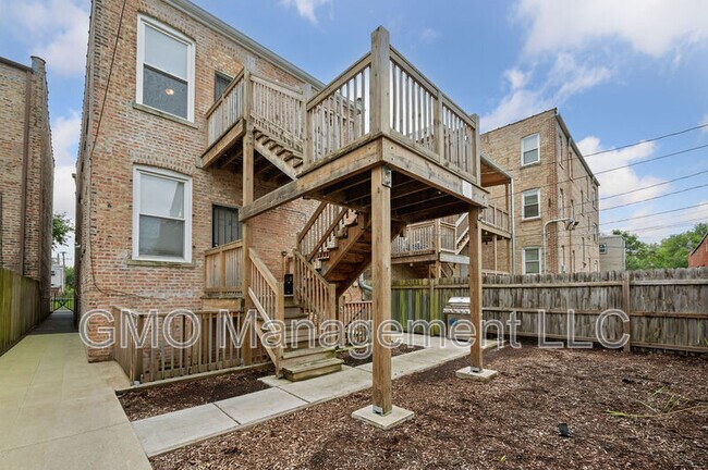 Building Photo - 4230 W Adams St