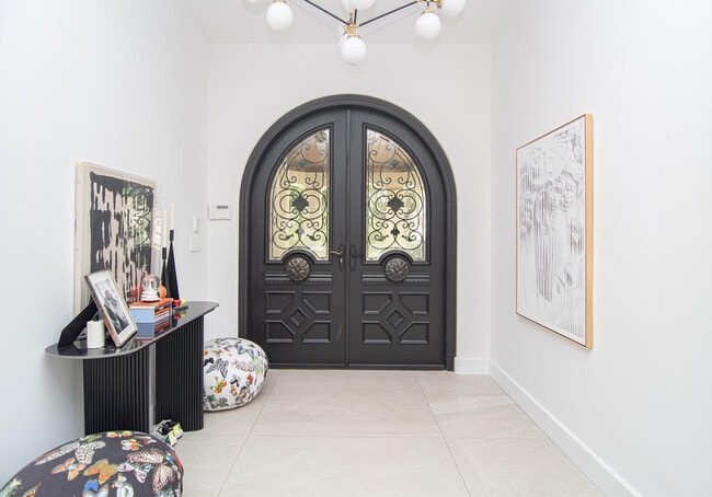 Building Photo - 8208 Twin Lake Dr