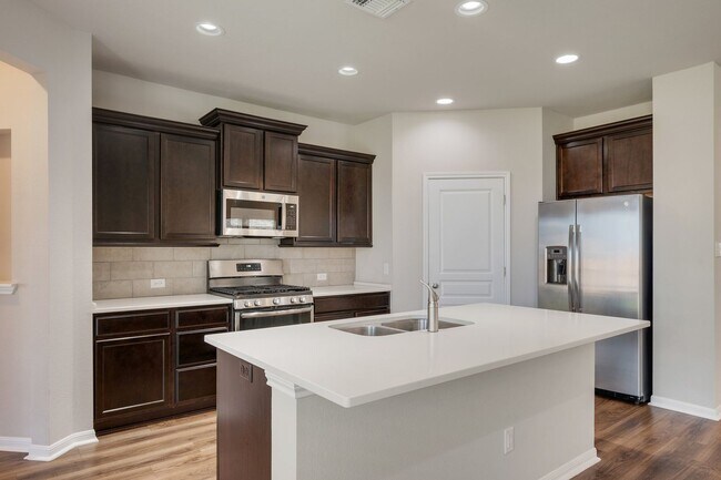Building Photo - Spacious 4-Bedroom, 3-Bath Home – Over 2,3...