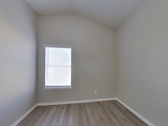 Building Photo - 3134 Boynton Dr