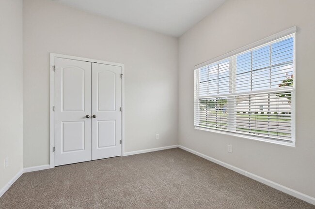 Building Photo - 4 Bedroom Ranch in Creedmoor!
