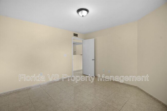 Building Photo - 3036 Parkway Blvd