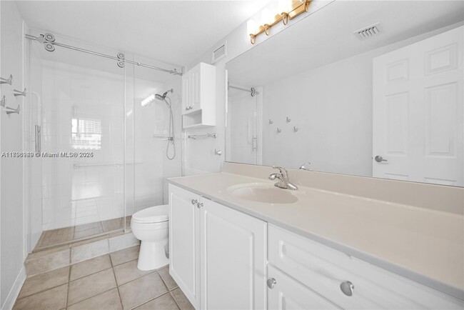 Building Photo - 2501 S Ocean Dr