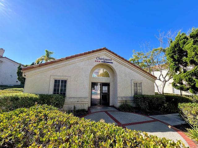 Building Photo - 750 Breeze Hill Rd