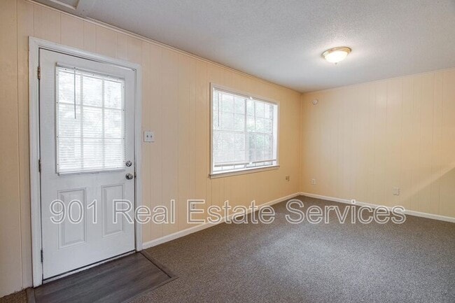 Building Photo - 2996 Stage Park Pl