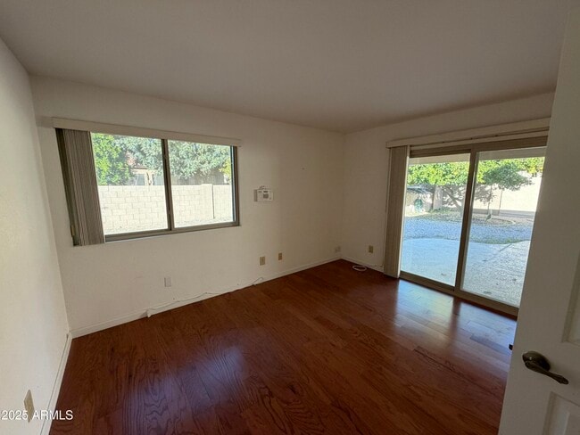 Building Photo - 10402 E Regal Dr