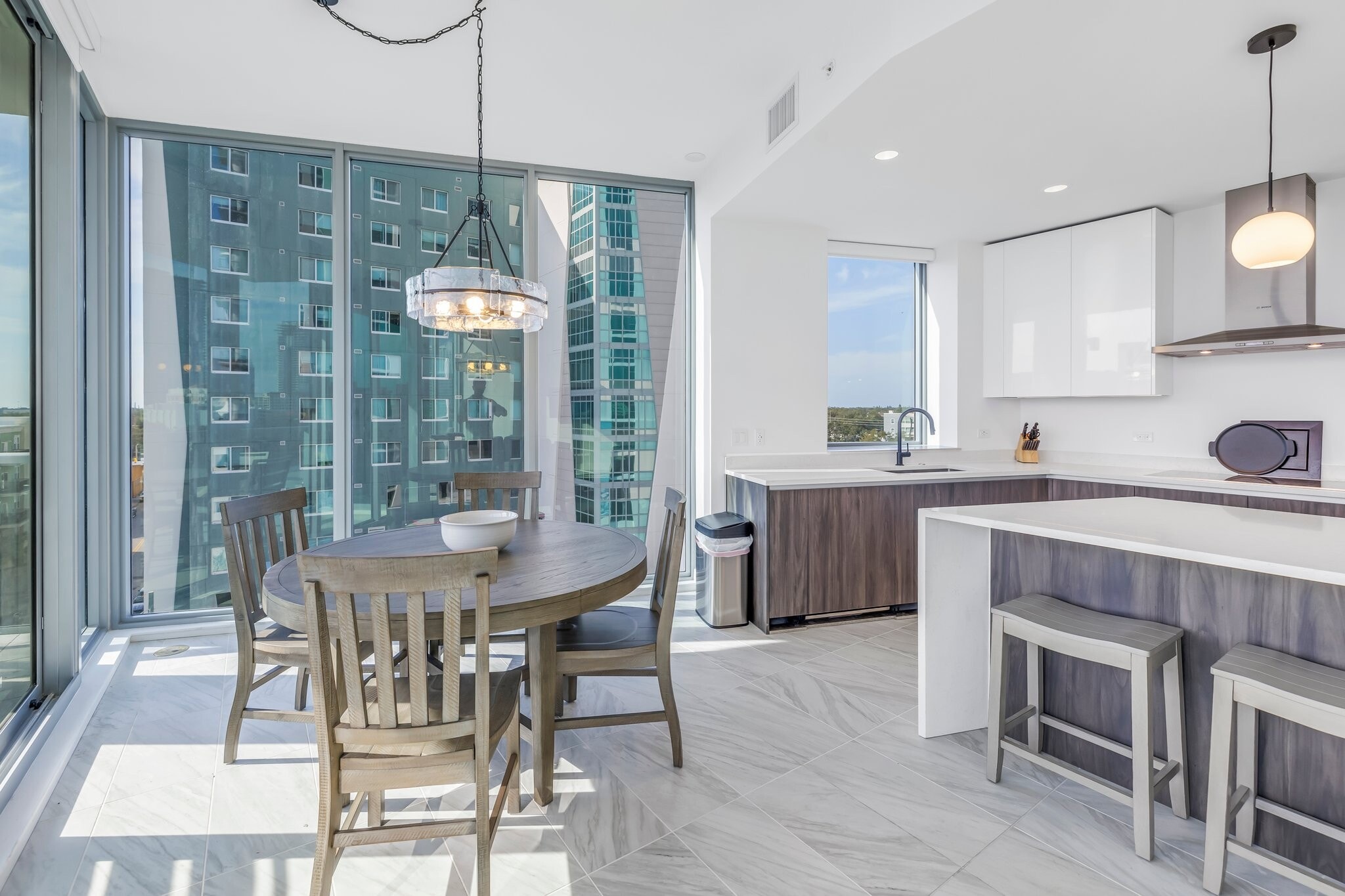 Building Photo - 777 3rd Ave N