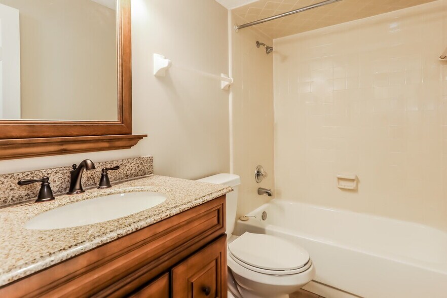 Building Photo - 1967 Blue Bird Run W