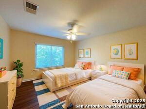 Building Photo - 6734 Honeyridge Ln
