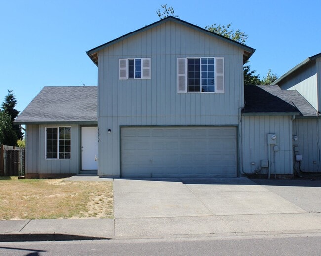 Primary Photo - 4 br, 2.5 ba home in Scappoose neighborhood