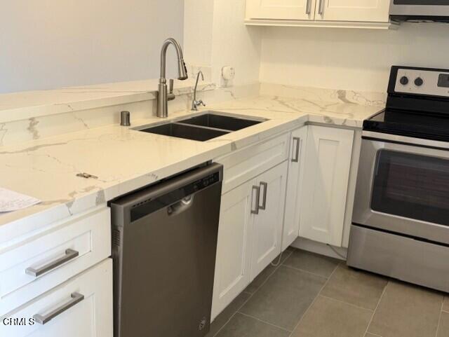 Building Photo - 2940 N Verdugo Rd